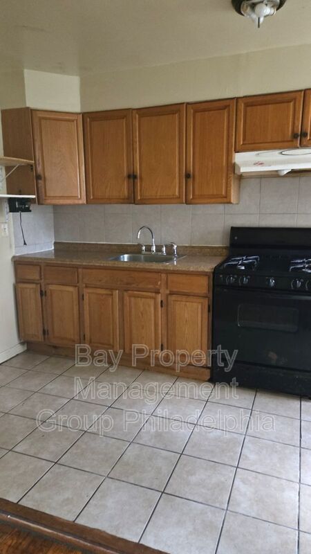 Primary Photo - 5202 F St