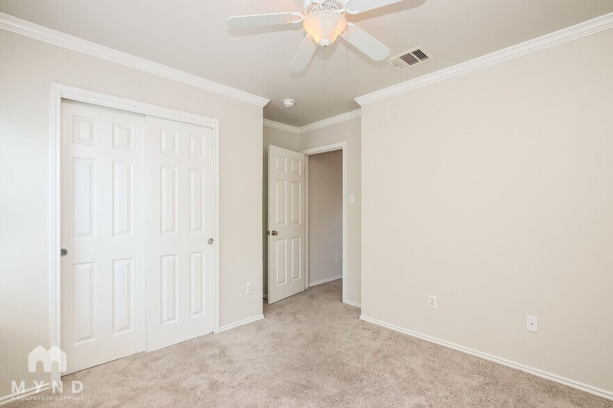 Building Photo - 2716 Amberglow Ct