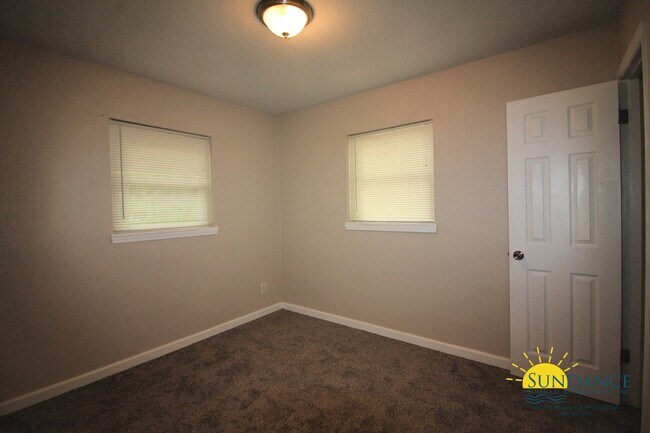 Building Photo - Renovated 3 Bedroom Home in Mary Esther