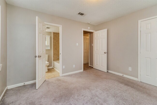 Building Photo - 26731 Cypress Rd