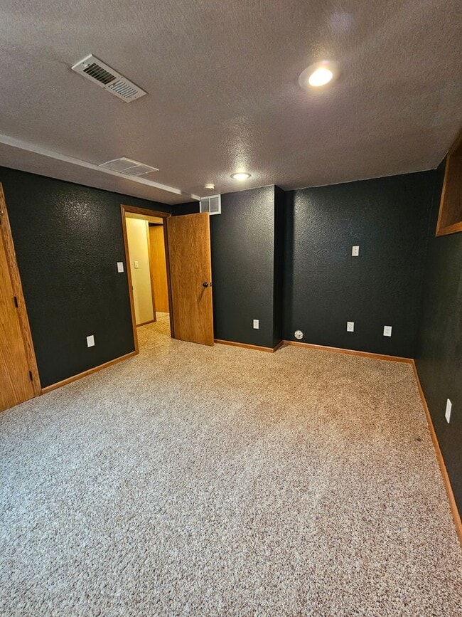 Building Photo - 427 City Springs Ln