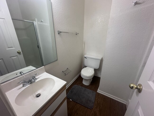 Building Photo - 2400 Mohave Ridge Ave