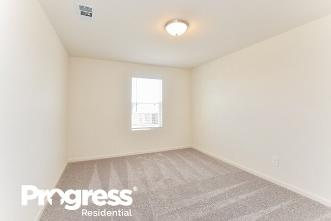 Building Photo - 763 Oakhurst Dr