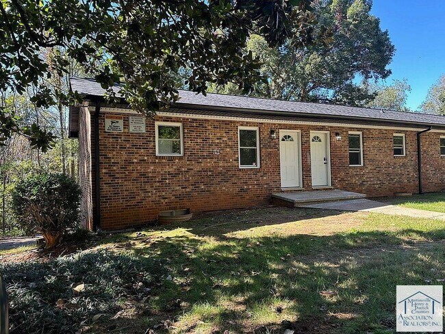 Primary Photo - 45 Infinity Dr