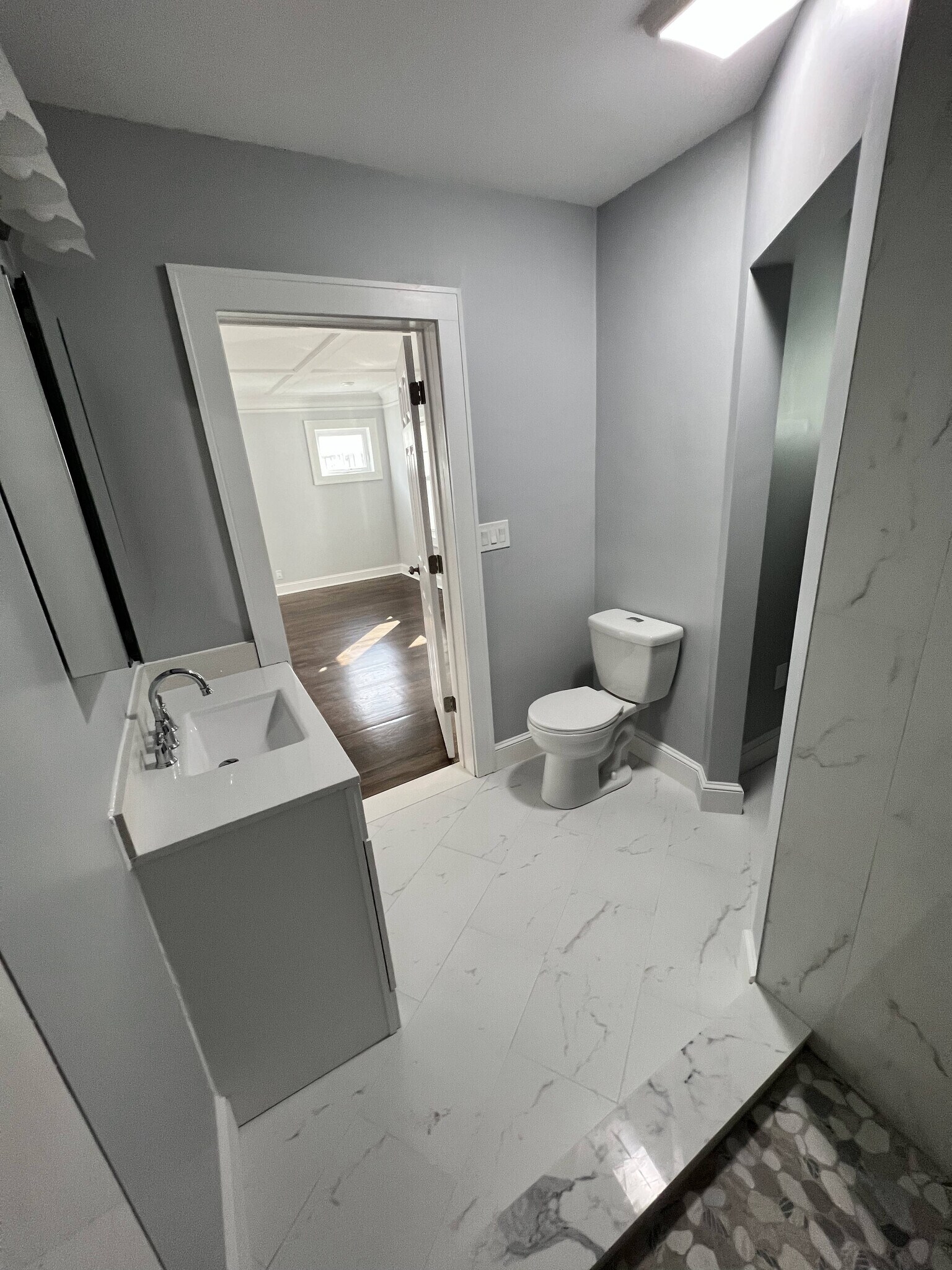 Building Photo - 12 Lawrence St