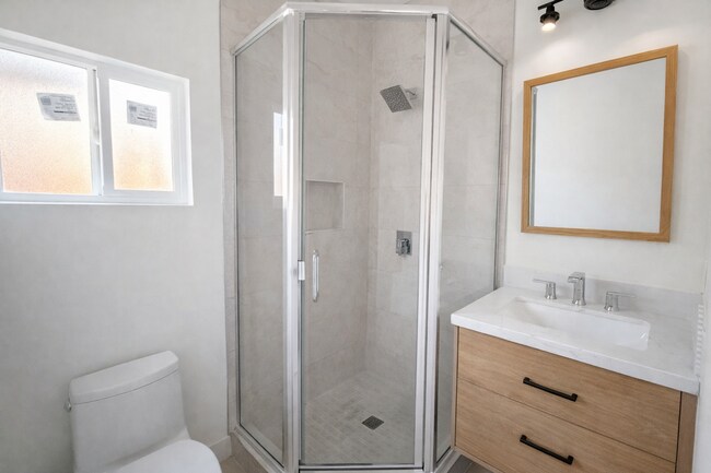 Building Photo - 2155 Balboa Ave