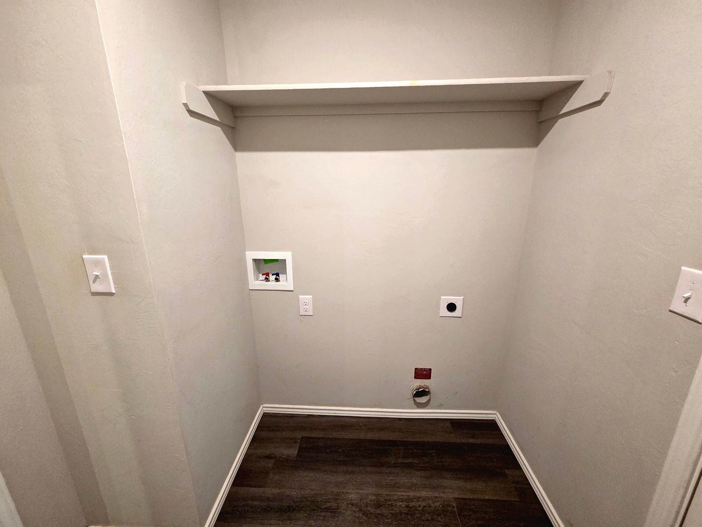 Building Photo - 9704 Saddle Dr