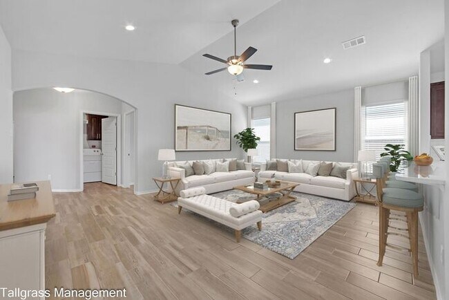 Building Photo - 4/2.5/2 Owasso Home! Lawn Care Included!