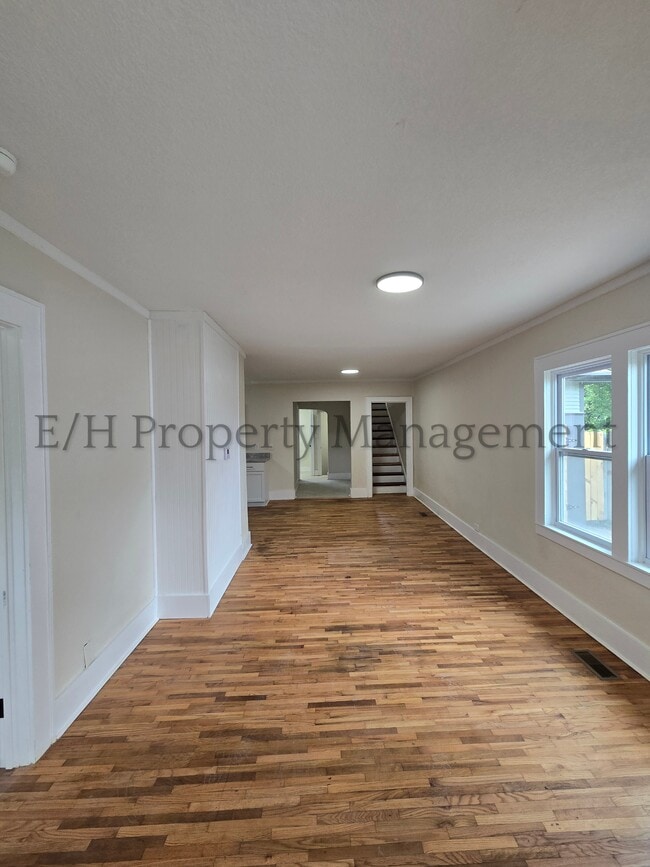 Building Photo - 244 N Athenian Ave