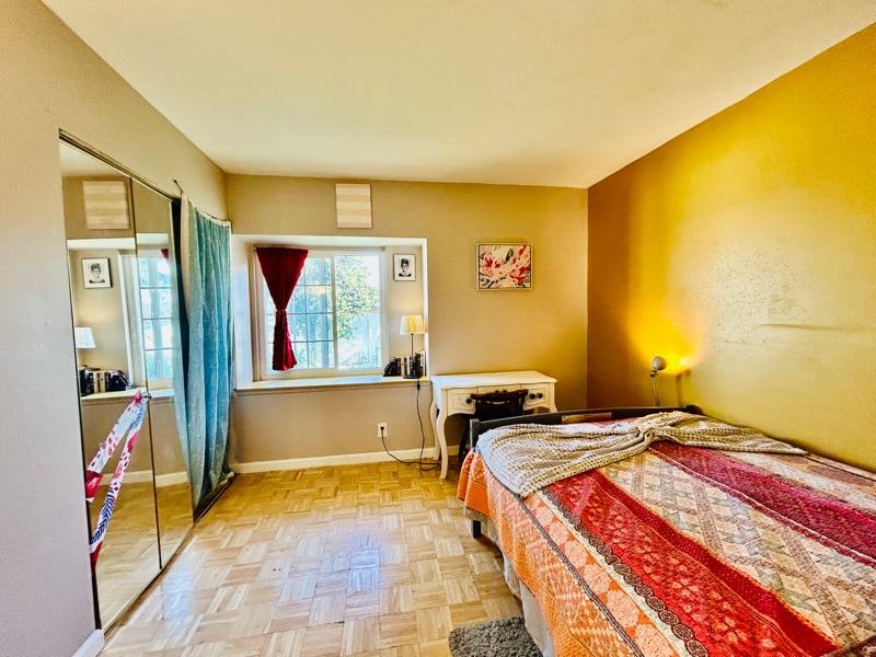 Building Photo - 8871 Belmont St