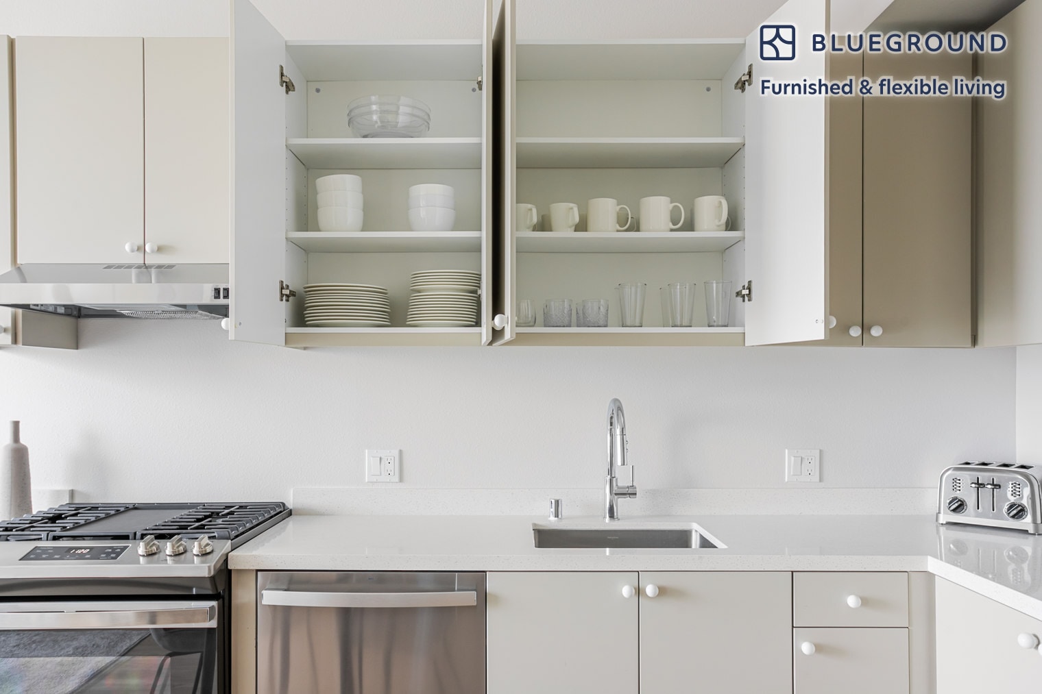 Building Photo - 200 Mesnager St