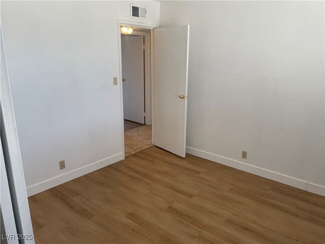 Building Photo - 2198 Capistrano Ave