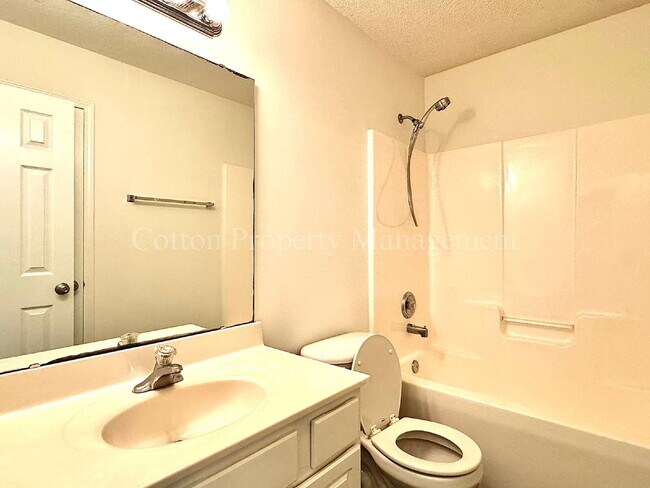 Building Photo - 7408 Bluestone Ct