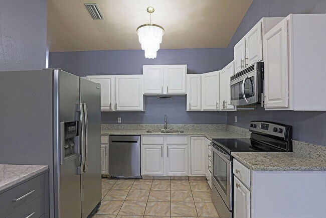 Building Photo - Duplex Cape Coral 3818