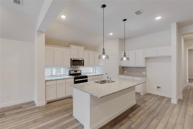 Building Photo - 272 Tallgrass Dr