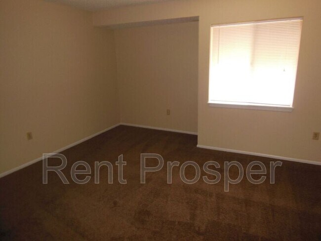 Building Photo - 4265 S Semoran Blvd