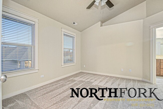 Building Photo - Stunning Meridian Home