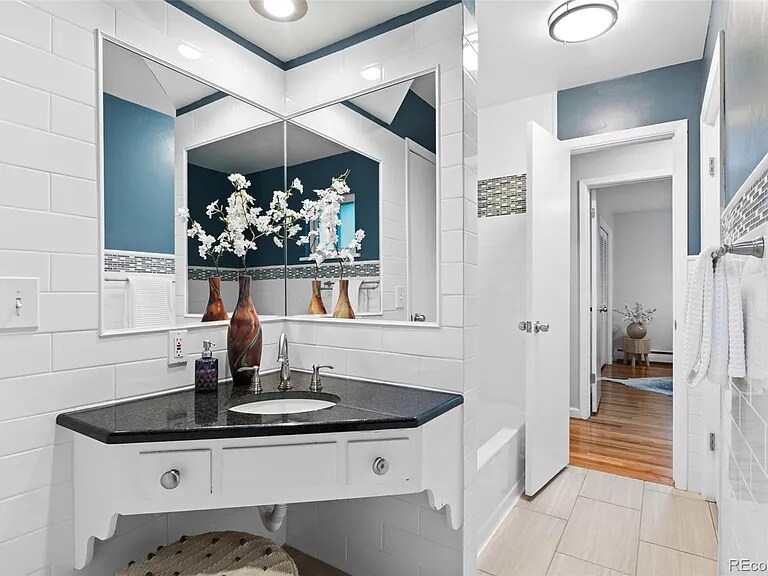 Building Photo - 9156 E Stanford Pl