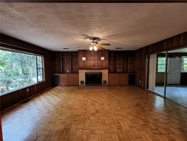 Building Photo - 4421 Newberry Rd