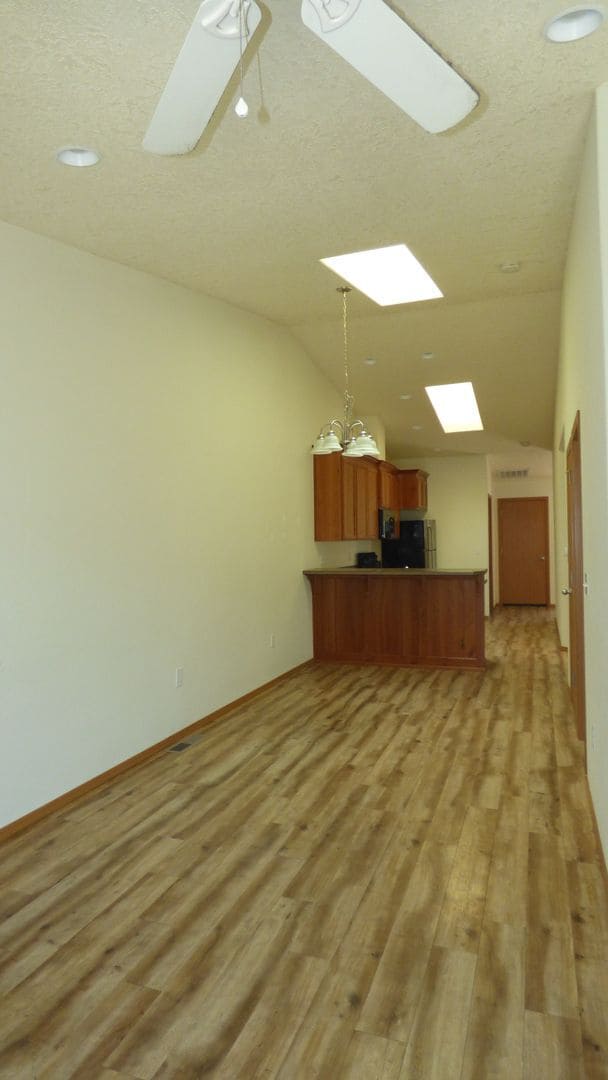 Building Photo - 620-622 Ecols St S Monmouth, OR 97351