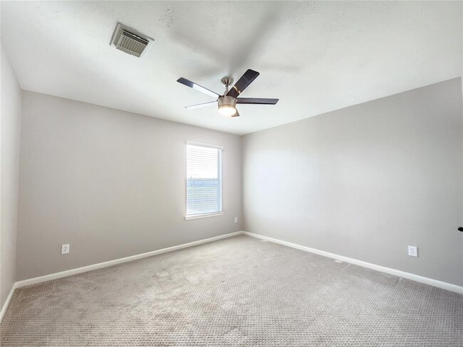 Building Photo - 21827 Sierra Long Dr