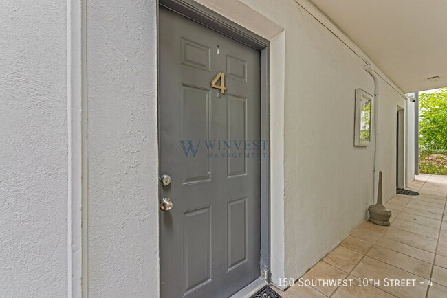 Building Photo - 150 SW 10th St