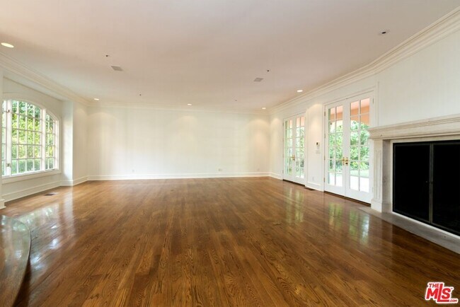 Building Photo - 1450 Cuesta Linda Dr