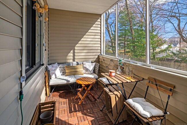Building Photo - 39 Lance Cir