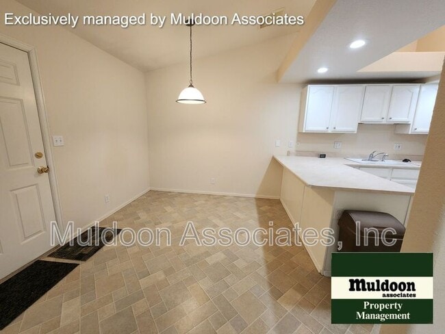 Building Photo - 955 S Kyle Ln