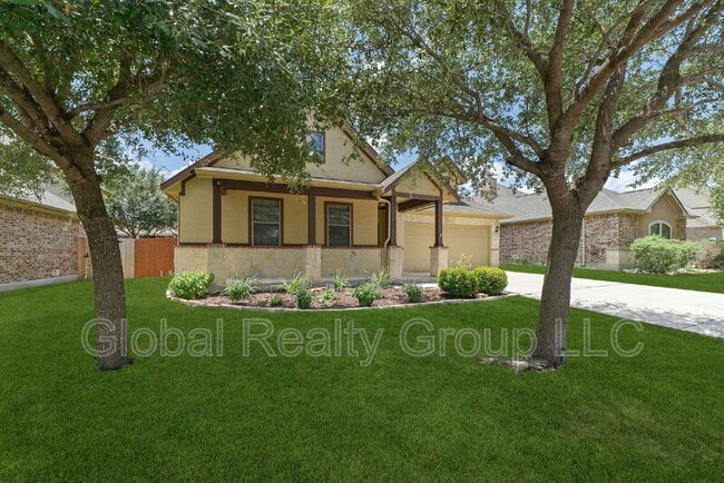 Building Photo - 2118 Pecan Haven