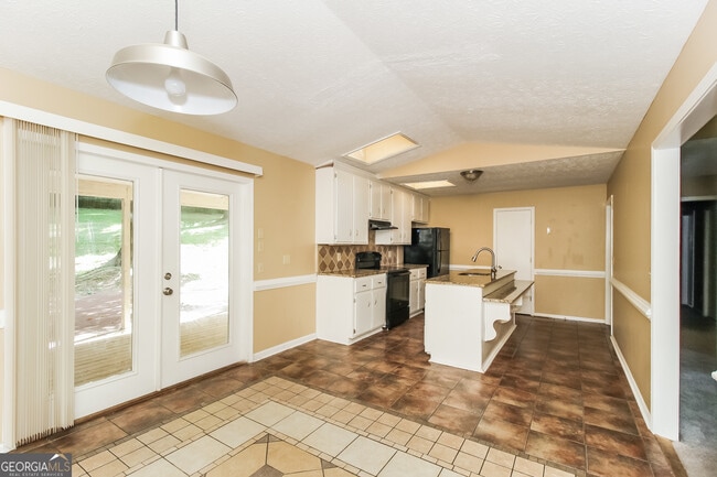 Building Photo - 507 Hollow Ct