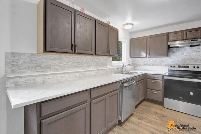 Building Photo - 12636 Silver Fox Ln