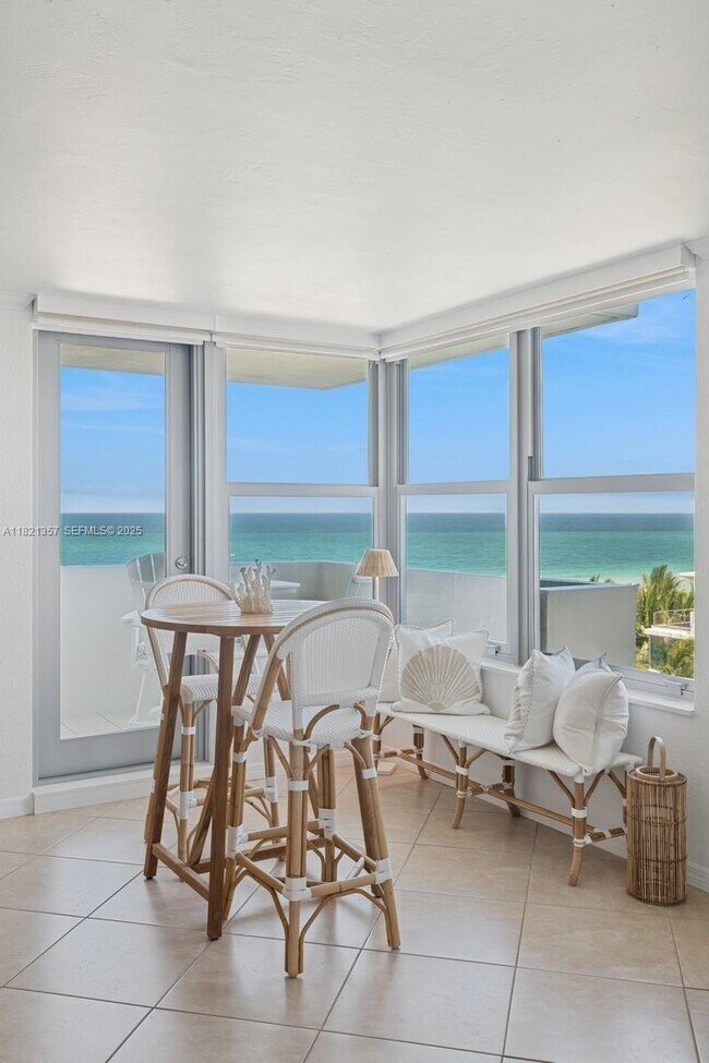 Building Photo - 2899 Collins Ave