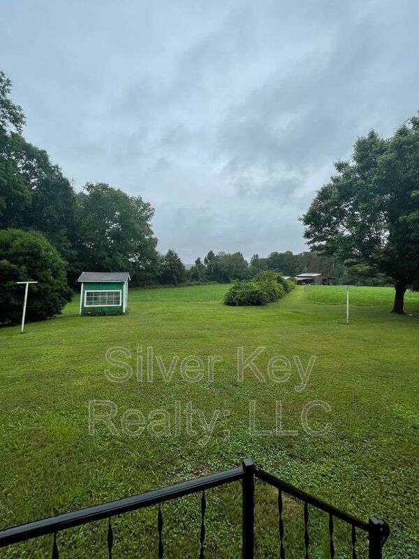 Building Photo - 227 Co Rd 121