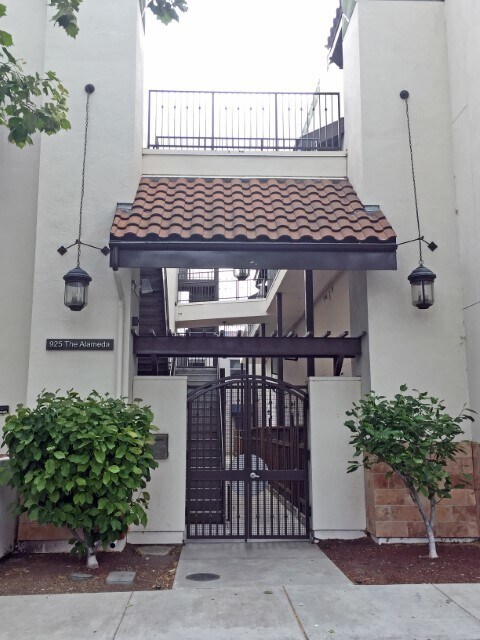 Building Photo - 925 The Alameda