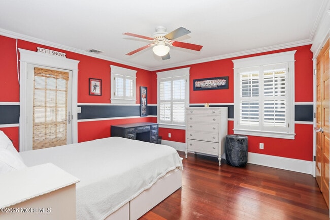 Building Photo - 565 Trout Ave