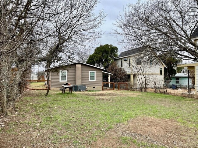 Building Photo - 5606 Samuel Huston Ave