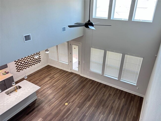 Building Photo - 713 Coppell Ct