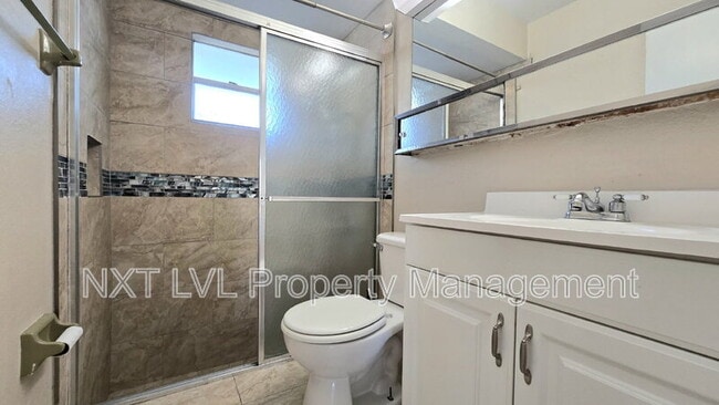 Building Photo - 4261 Island Cir