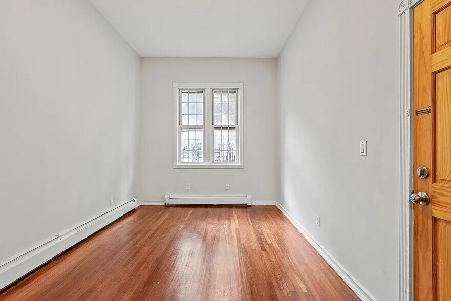 Building Photo - 1411 Dekalb Ave