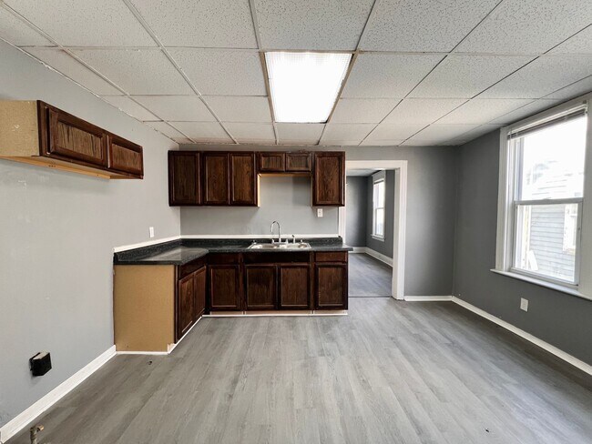 Building Photo - 3010 Warsaw St