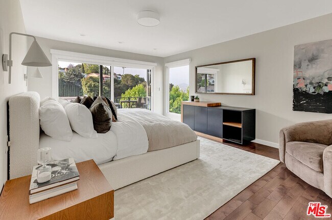 Building Photo - 3360 Ley Dr