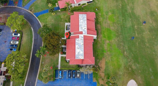 Building Photo - 8545 Casa Del Lago