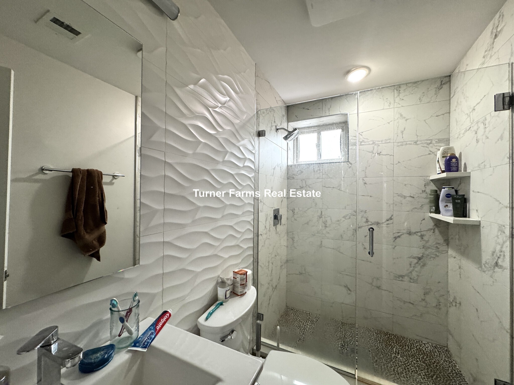 Building Photo - 7 Strathmore Rd