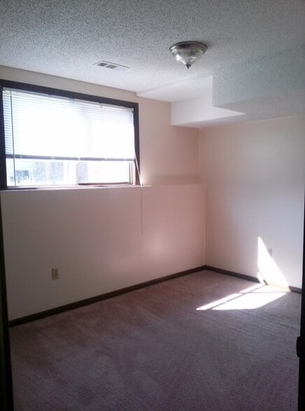 Building Photo - 8415 E Gilbert St