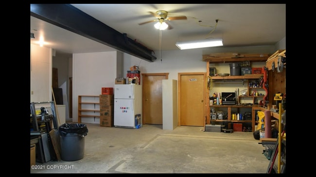 Building Photo - 3BR/3BA Home on 1.9 Acres – Mountain Views...