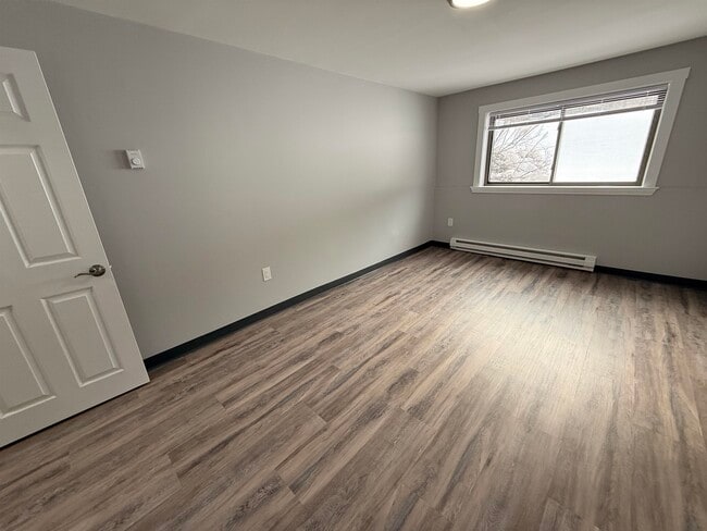 Building Photo - 95 Powers St