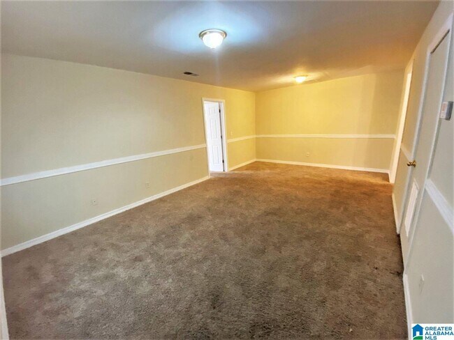 Building Photo - 106 Skyview Dr