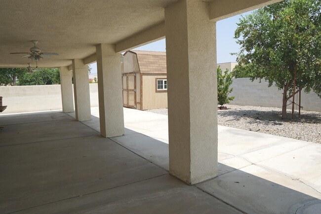 Building Photo - 31510 Avenida Del Padre