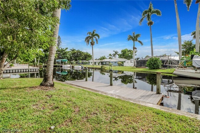 Building Photo - 1152 Harbor Dr